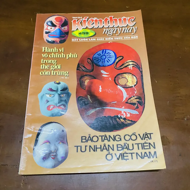 Tặng cho khách có đơn của shop, mỗi đơn tối đa 2 cuốn 0đ 990608