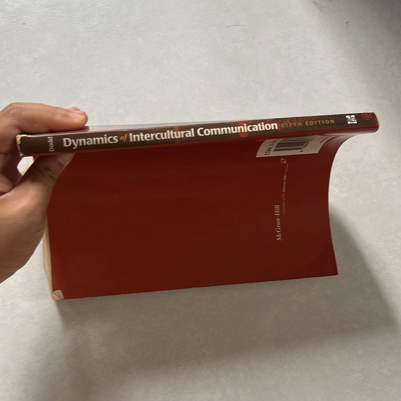 Dynamics of Intercultural Communication 5th - Carley H. Dodd - 1998s 509588