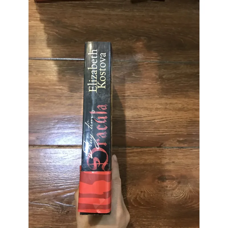 Truy tìm Dracula - Elizabeth Kostova (t4) 942947