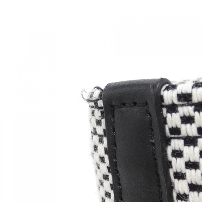 Túi xách PUZZLE FOLD TOTE XXL A779PFMX26 của Loewe 616646