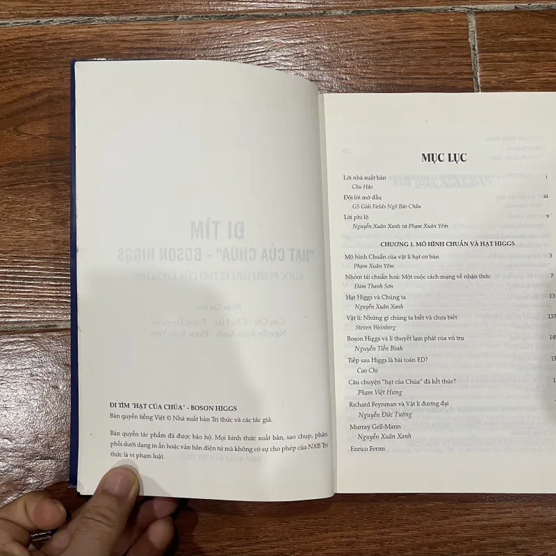 Đi tìm hạt của chúa - Boson Higgs cuộc phiêu lưu kì thú của khoa học (12) 1027751