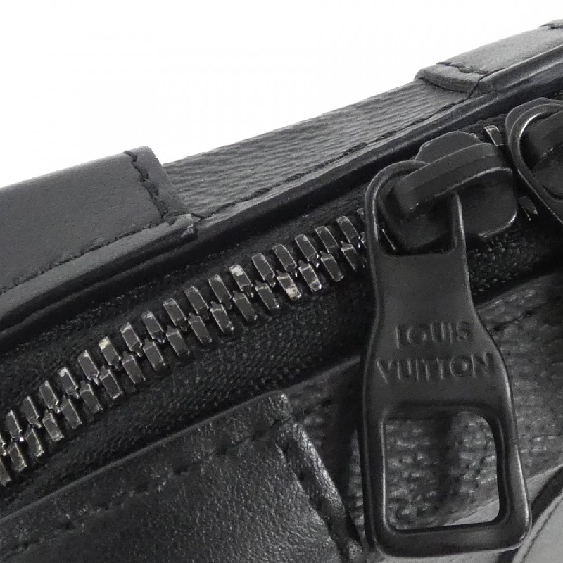 Ví đeo chéo Louis Vuitton Monogram Eclipse Soft Trunk Wallet M69838 - Hàng hiệu Chính hãng 768517