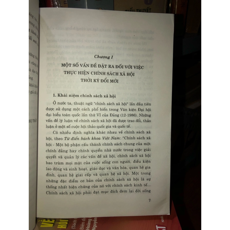 Đảng lãnh đạo thực hiện chính sách xã hội trong thời kỳ đổi mới - T.S Nguyễn Thị Thanh 527874