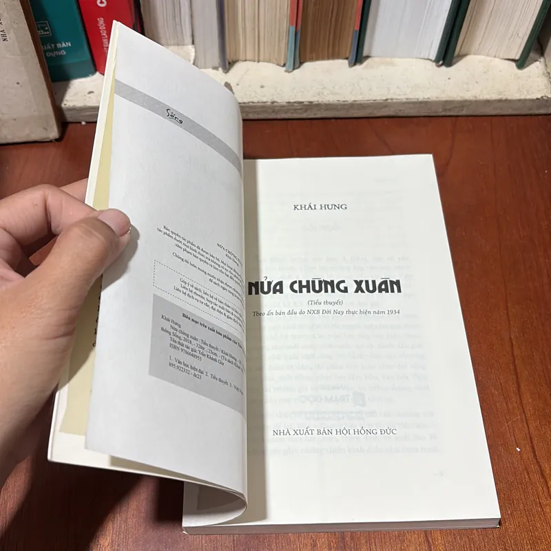 II Tủ Sách Khuê Văn _ Tự Lực Văn Đoàn: Nửa Chừng Xuân - Khái Hưng & Đoạn Tuyệt - Nhất Linh 721056