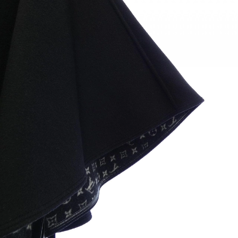 Áo choàng có mũ LOUIS VUITTON FICO17QWE - Hàng hiệu Chính hãng 820641