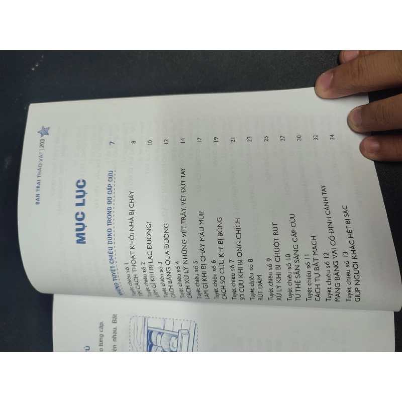 Bạn Trai Tháo Vát - The Boys' Handbook Essential Skills A Boy Should Have Martin Oliver mới 90% (bẩn nhẹ) 2019 HCM0805 914312