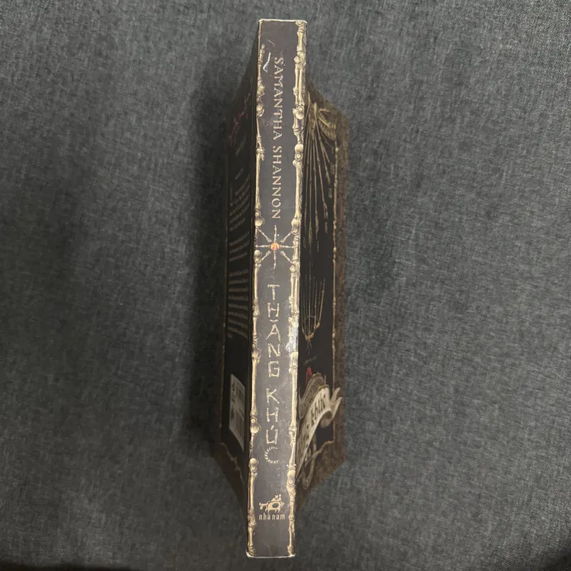 Thăng khúc - Samantha Shannon 936911