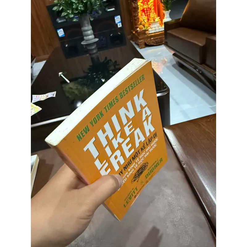 THINK LIKE A FREAK – TƯ DUY NHƯ MỘT KẺ LẬP DỊ!- K5 1033695