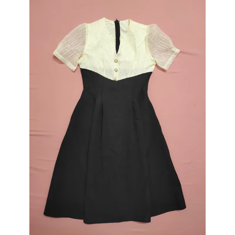 Đầm thiết kế cổ V phối lưới eo đính ngọc dáng xếp ly BEMINE MT9133 753369