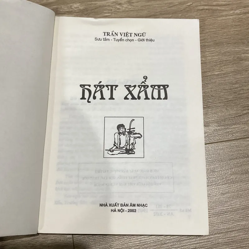 HÁT XẨM (XB 2002) 994098