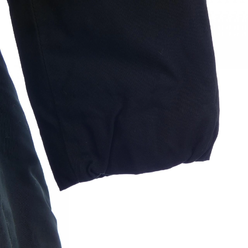 Áo khoác lông vũ MONCLER 633466