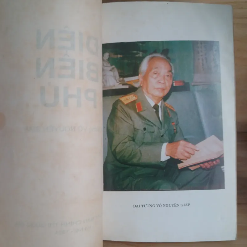 Điện Biên Phủ - Đại Tướng Võ Nguyên Giáp 1005320