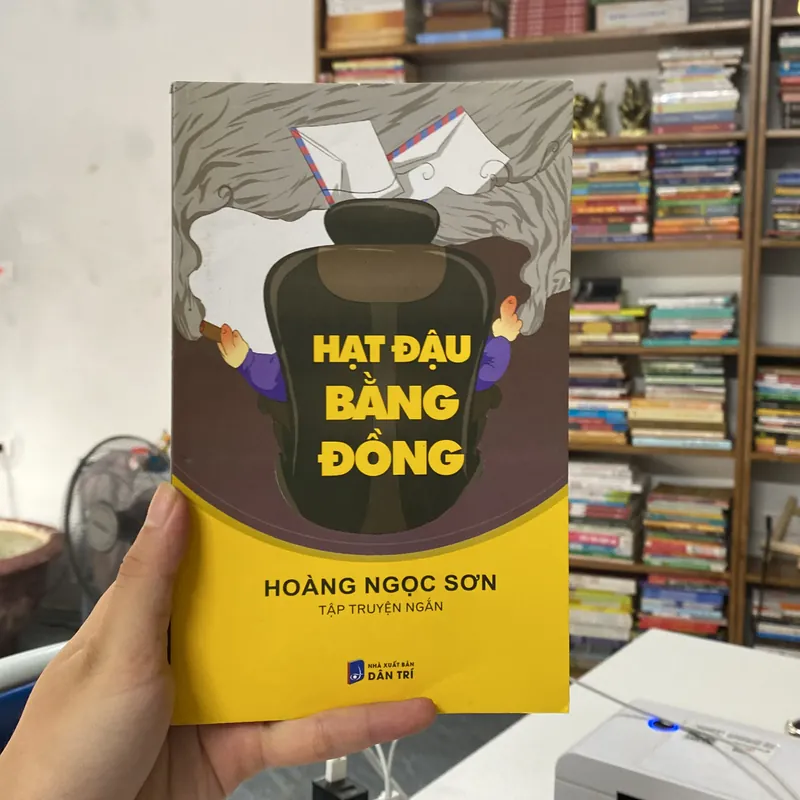 Hạt đậu bằng đồng-Hoàng Ngọc Sơn(tập truyện ngắn) 572380