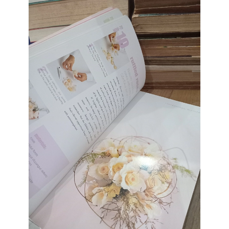 FLORISTS' REVIEW 101 wedding bouquets with how-to instructions 790173