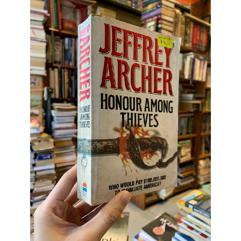 Honour Among Thieves - Jeffrey Archer 334495
