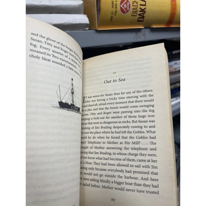 WE DIDN’T MEAN TO GO TO SEA (CHÚNG TÔI KHÔNG HỀ CÓ Ý ĐỊNH RA KHƠI) - ARTHUR RANSOME 957279