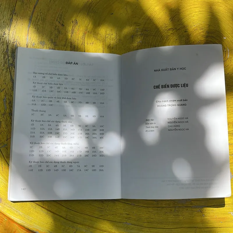 CHẾ BIẾN DƯỢC LIỆU SÁCH ĐÀO TẠO BÁC SĨ Y HỌC CỔ TRUYỀN- chủ biên PGS.TS.DS. Nguyễn P.Dung 687575