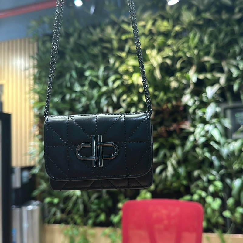 Túi đeo thẻ Pedro 489472