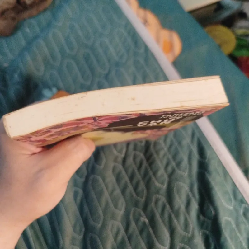 Chữ vạn - Tanizaki Junichiro 993004