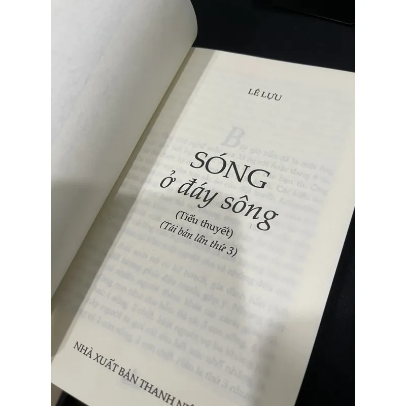 “Sóng ở đáy sông”(tiểu thuyết) - Lê Lựu 708022