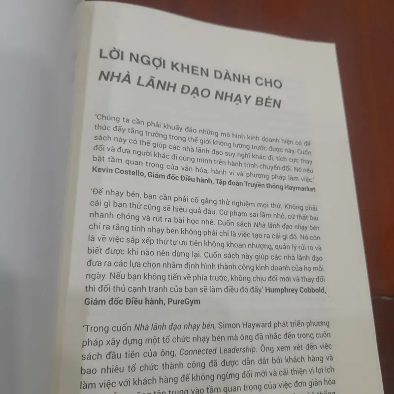 Simon Hayward - NHÀ LÃNH ĐẠO NHẠY BÉN 560986