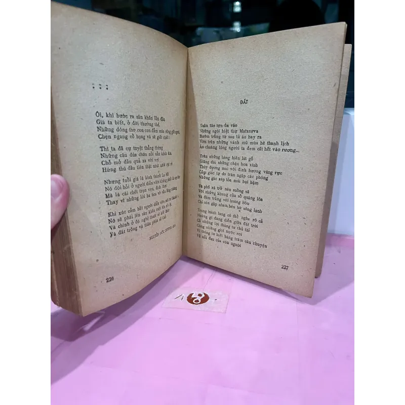Boris Pasternak - Con người và tác phẩm 1031687