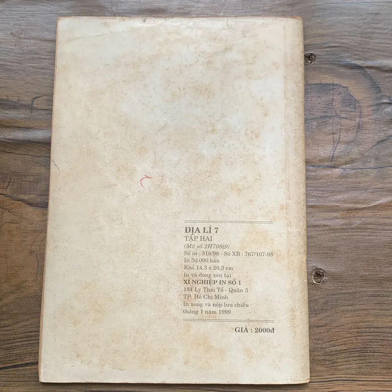 Địa lí 7, tập 2, in năm 1999 714019