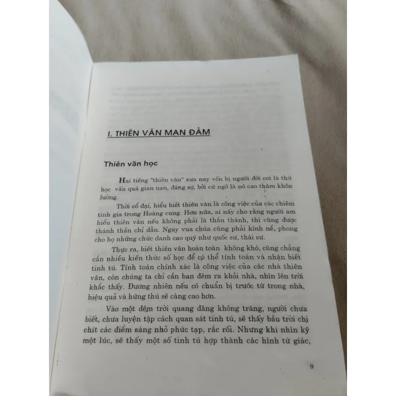 cuốn sách Đàm Thiên Thuyết Địa Luận Nhân của tác giả Ngô Bạch 761666