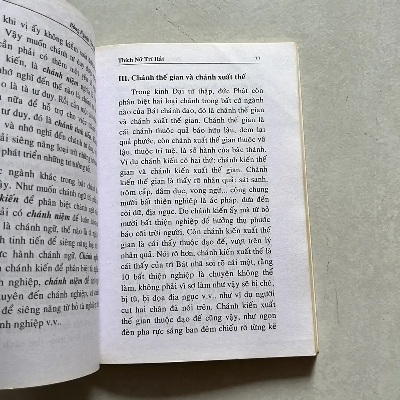 Bóng nguyệt dòng sông - Thích Nữ Trí Hải 623463
