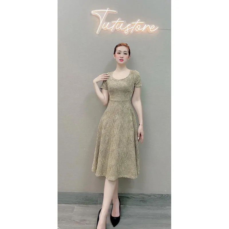 Trang phục công sở vest nữ tay dài màu xám kẻ sọc nhạt 715976