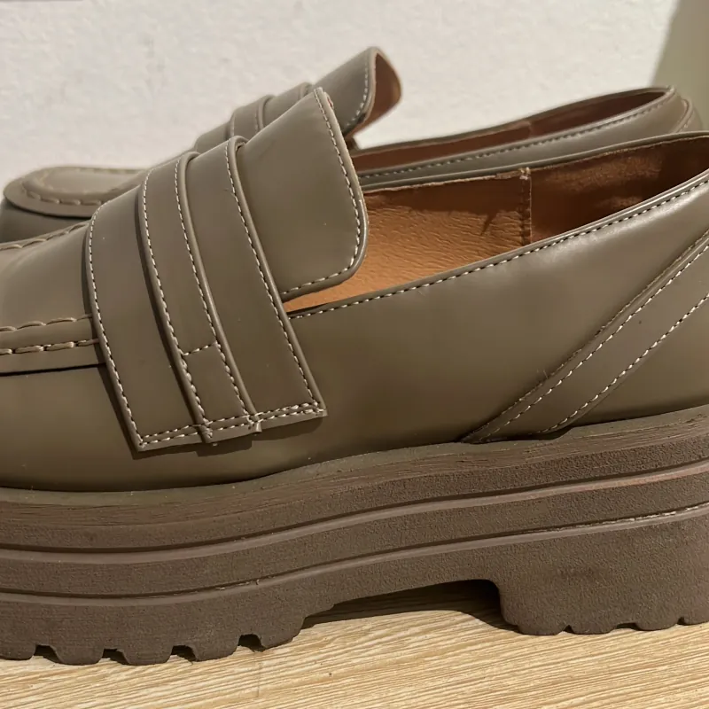 Giày loafer nữ dễ phối đồ 1029655