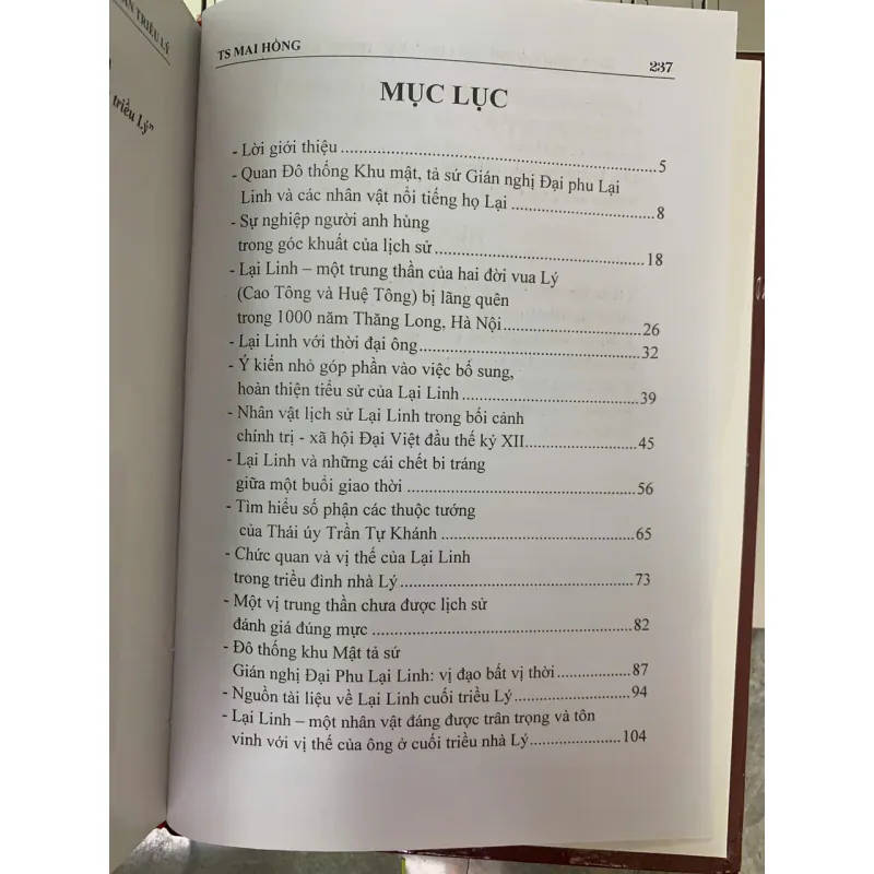 GIÁN NGHỊ ĐẠI PHU LẠI LINH BẬC TRUNG THẦN TRIỀU LÝ - TS. MAI HỒNG (CHỦ BIÊN) 722914