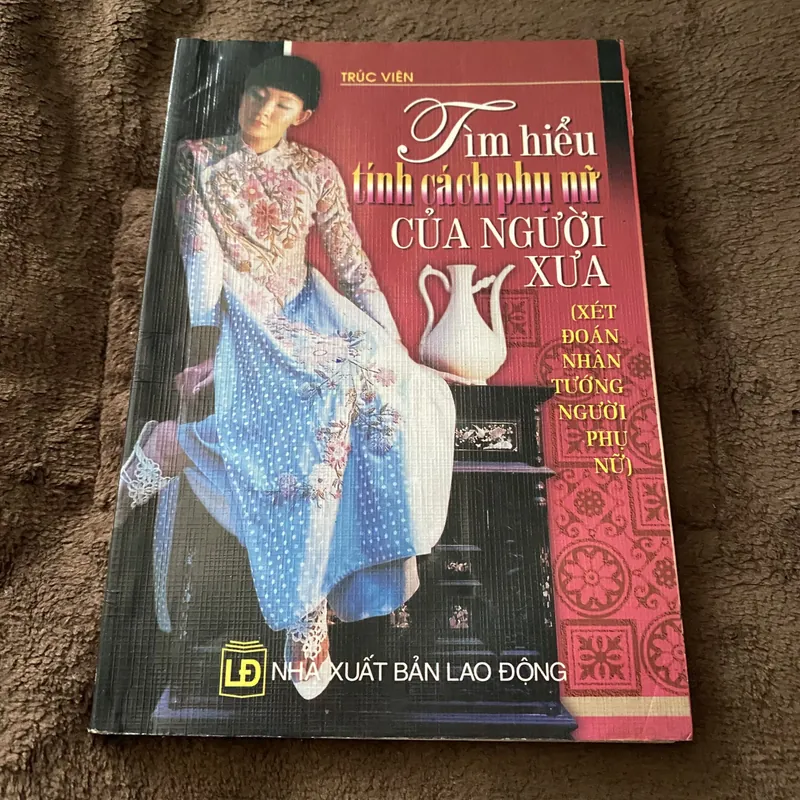 Tìm hiểu tính cách phụ nữ của người xưa (xét đoán nhân tướng người phụ nữ)  600425