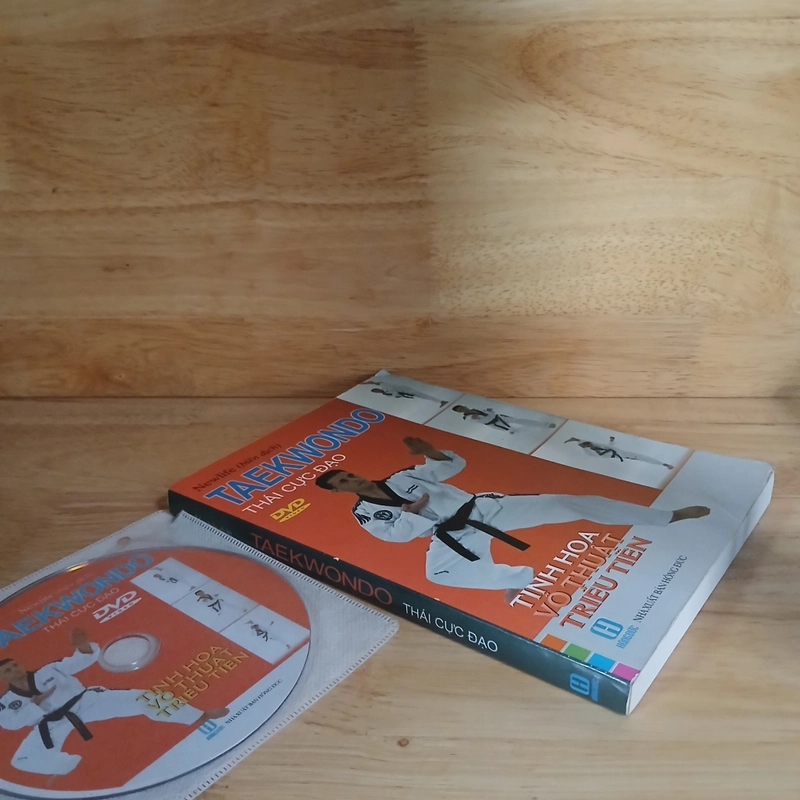 TAEKWONDO Thái Cực Đạo - Tinh Hoa Võ Thuật Triều Tiên (Kèm DVD) 355707