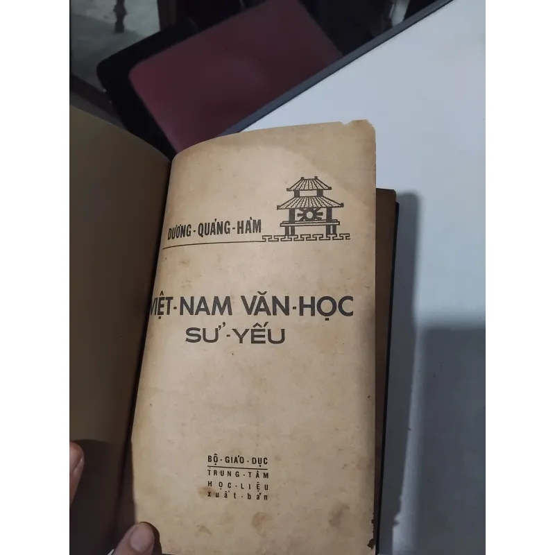 Việt Nam văn học sử yếu của GS Dương Quảng Hàm 934377
