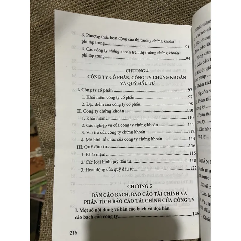 Thị trường chứng khoán- đại học Chu Văn An 934179