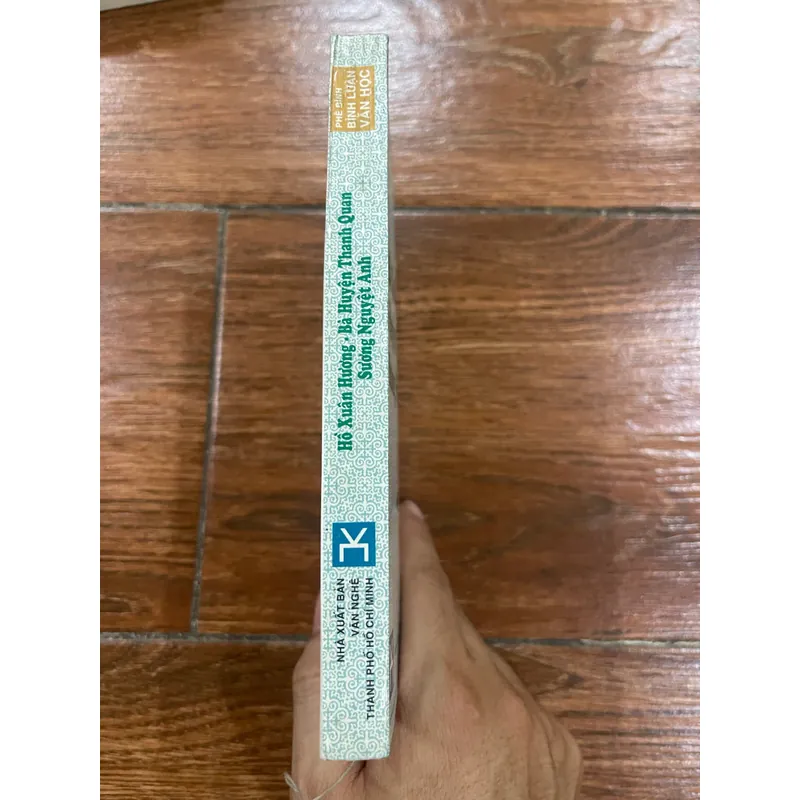 Phê Bình Bình Luận Văn Học: Hồ Xuân Hương - Bà Huyện Thanh Quan - Sương Nguyệt Anh (9) 558701