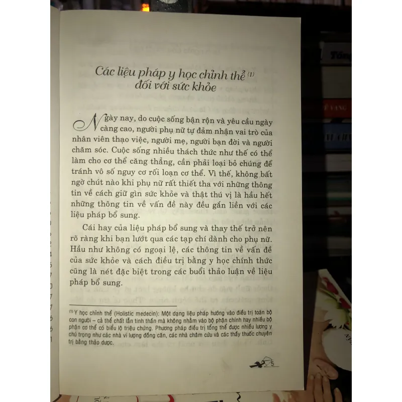 Liệu pháp tự nhiên chăm sóc sức khỏe phụ nữ - 100 chứng bệnh thường gặp 763841