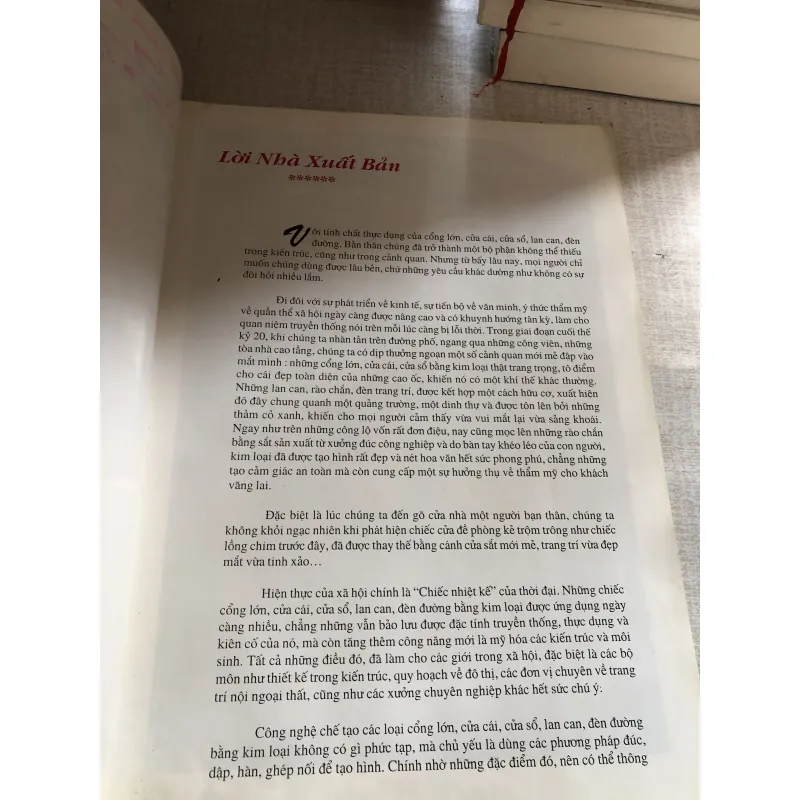 Cửa sắt - Hoa văn trang trí và thẩm mỹ kiến trúc 779572