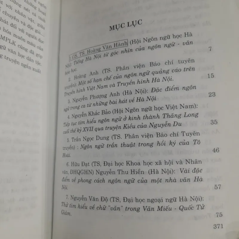 Tiếng Hà Nội trong mối quan hệ  với Tiếng Việt và Văn hóa Việt Nam 1020052