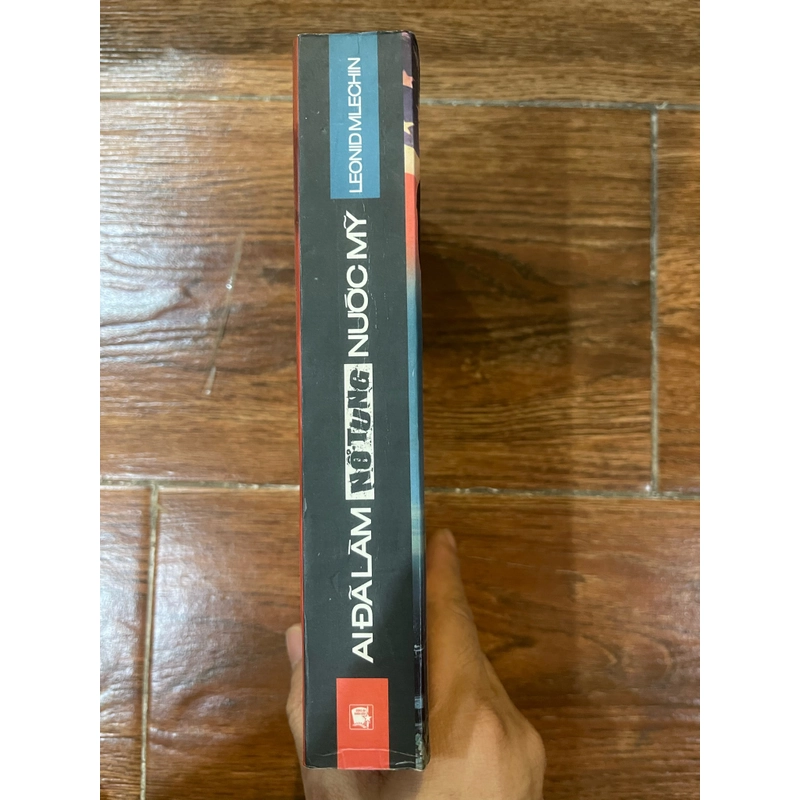 Ai đã làm nổ tung nước Mỹ - Leonid Mlechin  (k4) 455666