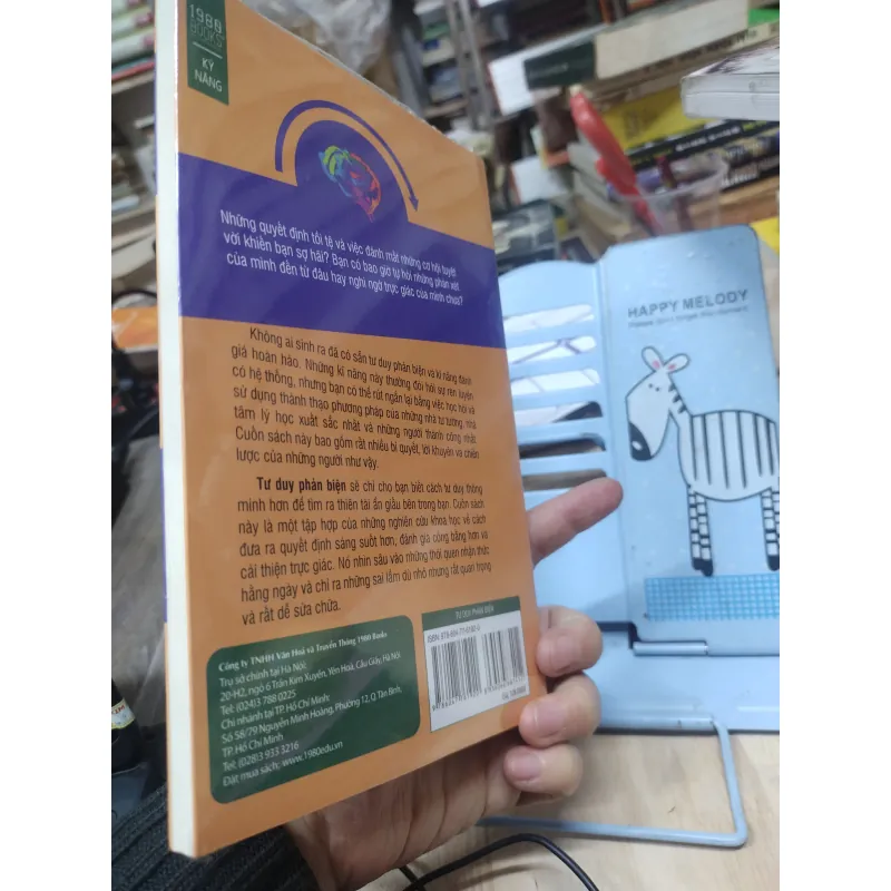 Sách: Tư duy phản biện - TG: Zoe Mckey (sách nguyên seal) 799273