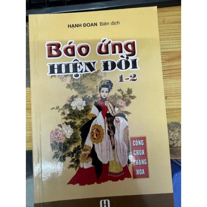 SÁCH BÁO ỨNG HIỆN ĐỜI 1-2 CÔNG CHÚA THĂNG HOA 50K 1037409