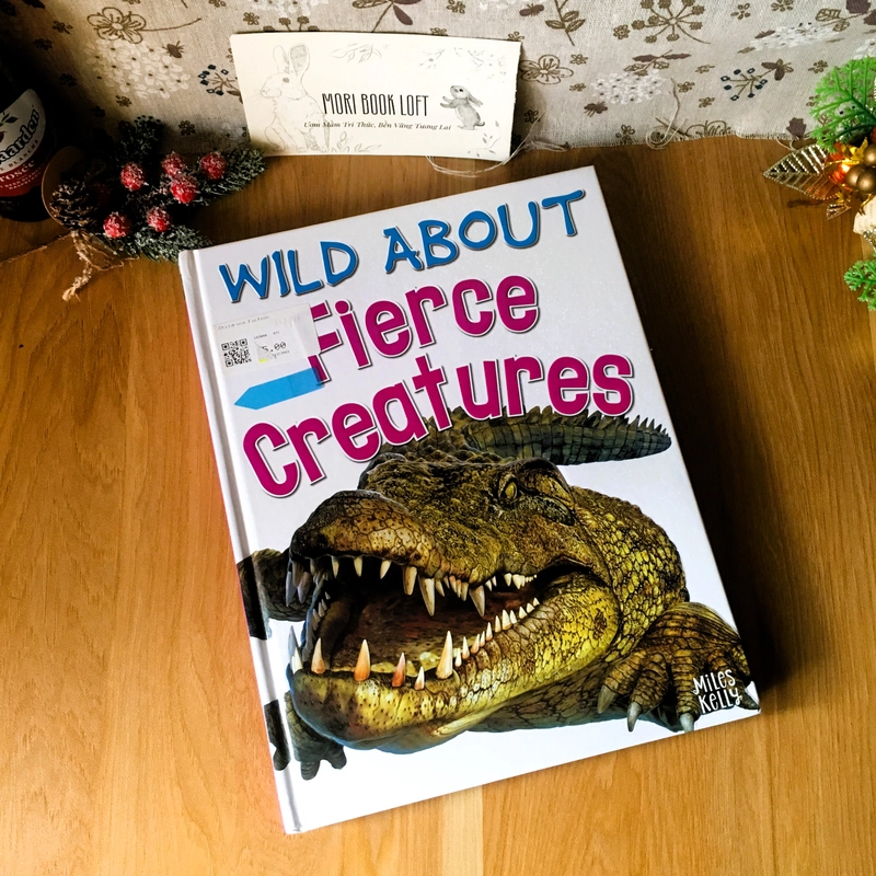 Sách tranh tiếng anh Wild About Fierce Creatures, Used, Bìa cứng 476862