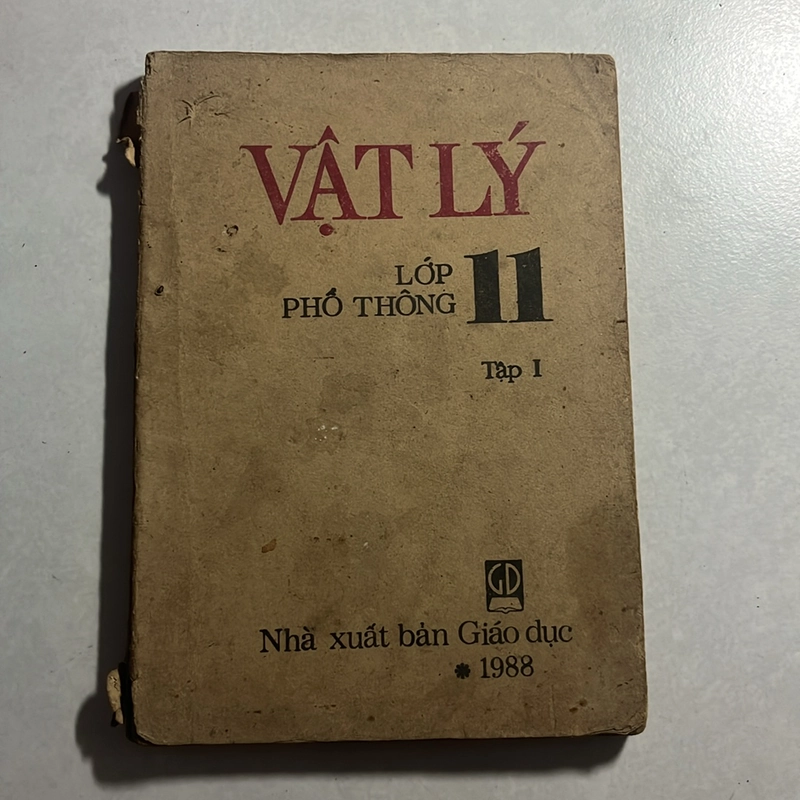 Vật lý phổ thông lớp 11 TẬP 1 — 1988s 498033