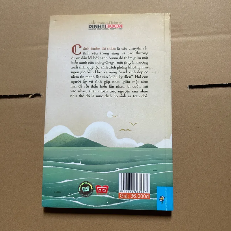 Cánh buồm đỏ thắm 603124