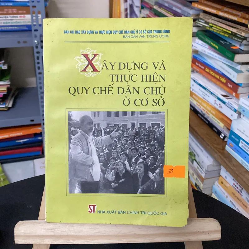 Xây dựng và thực hiện quy chế dân chủ ở cơ sở 957427