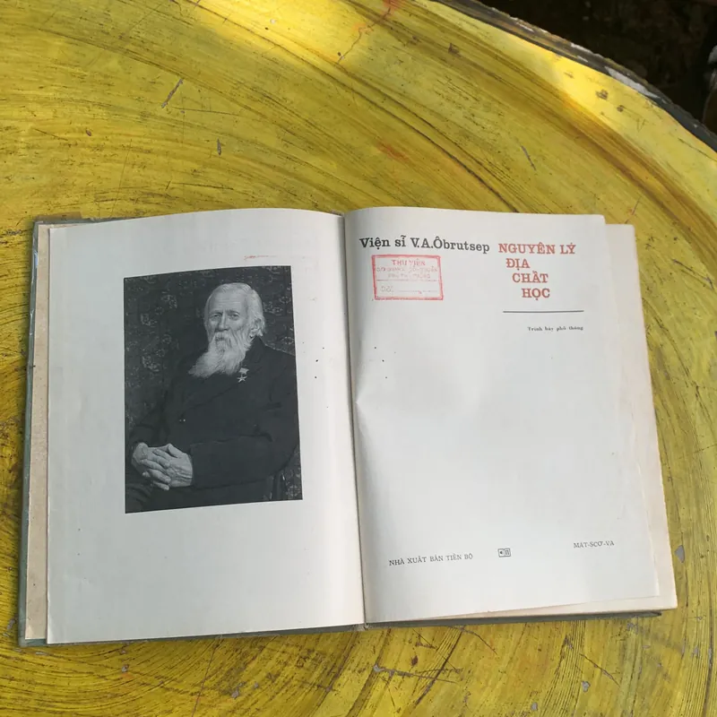  NGUYÊN LÝ ĐỊA CHẤT HỌC - VIỆN SĨ V.A. ÔBRUTSEP 738268