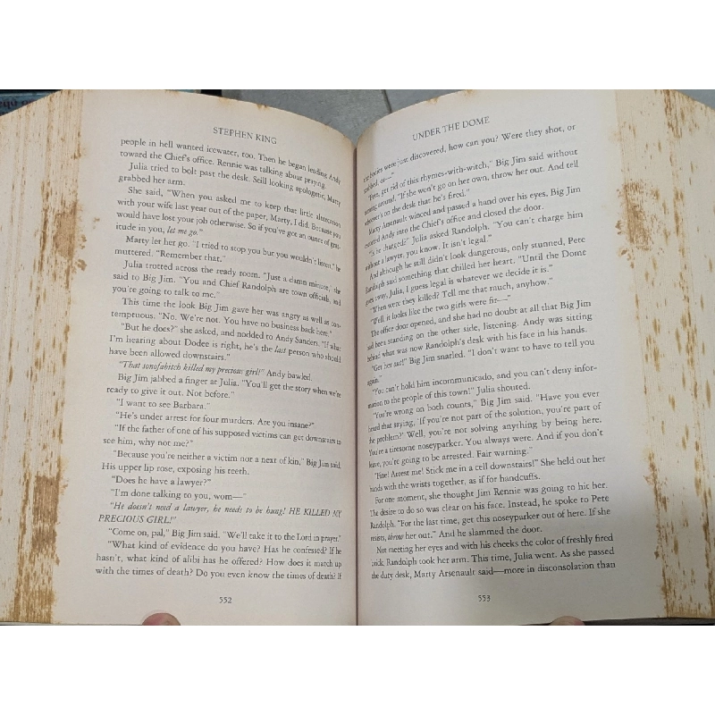 Under the Dome - Stephen King 997284