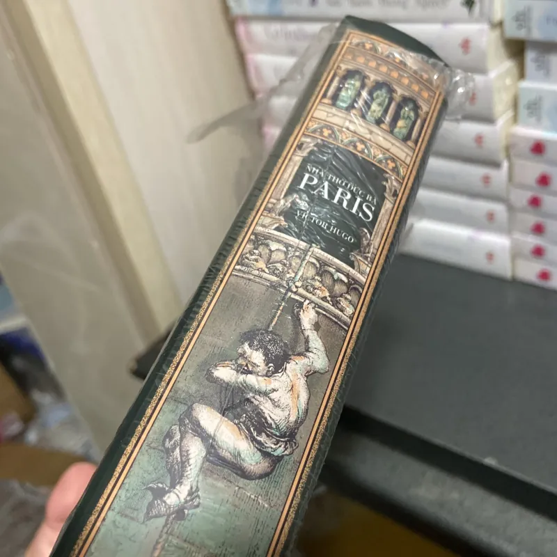 (Văn học kinh điển) - Nhà thờ đức bà Paris - Victor Hugo 1005083